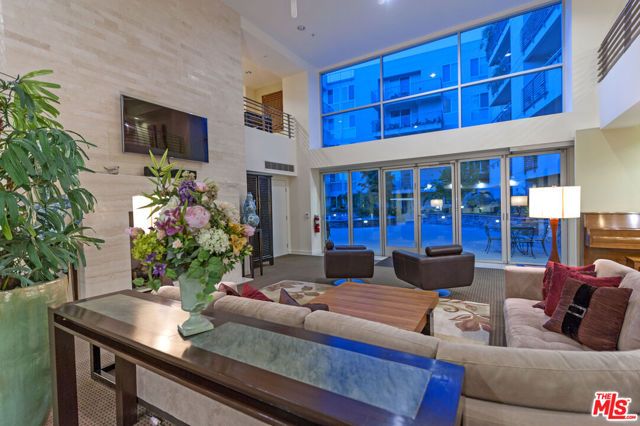 267 S San Pedro Street 211, Los Angeles, CA 90012