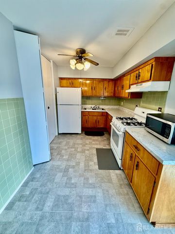 4 Texas Court D, Old Bridge, NJ 07747