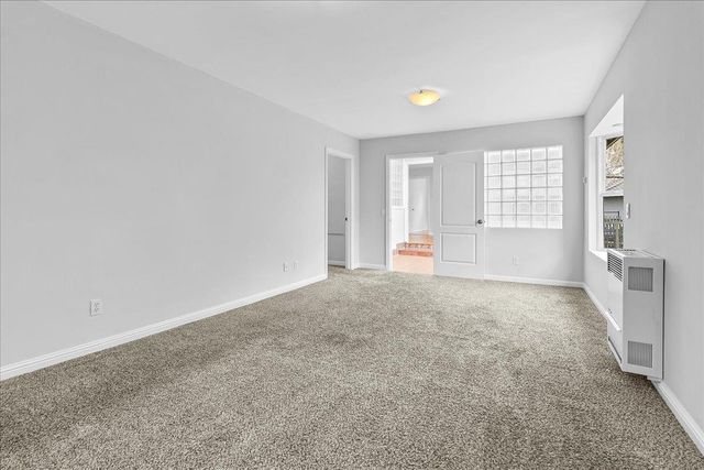 860 Sunset Drive, Pacific Grove, CA 93950