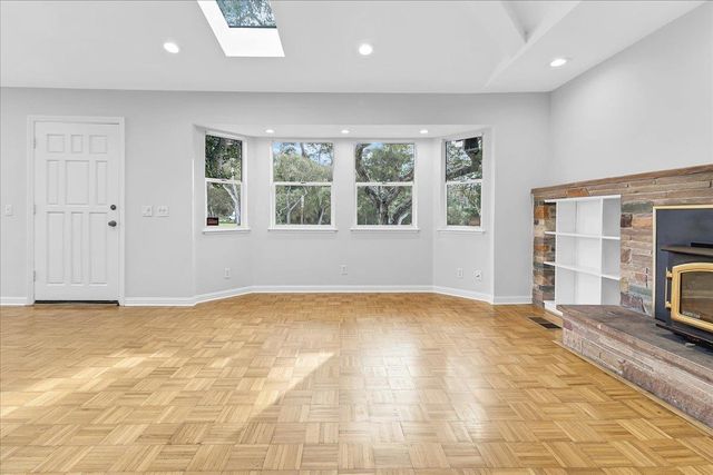 860 Sunset Drive, Pacific Grove, CA 93950