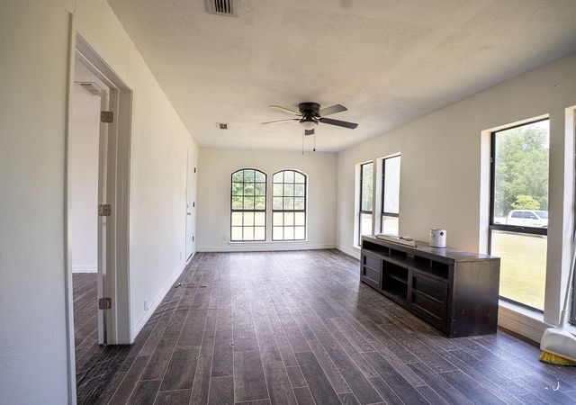471 County Road 1858, Yantis, TX 75497