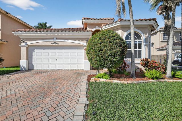 2130 NW 100th Avenue, Pembroke Pines, FL 33024