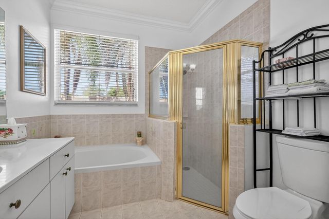 2130 NW 100th Avenue, Pembroke Pines, FL 33024