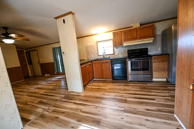 26551 Easy Street, Pittsburg, MO 65724