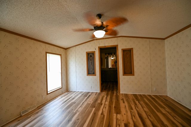 26551 Easy Street, Pittsburg, MO 65724