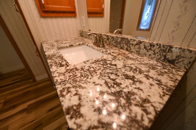 26551 Easy Street, Pittsburg, MO 65724