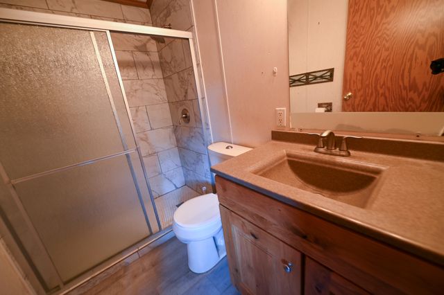 26551 Easy Street, Pittsburg, MO 65724