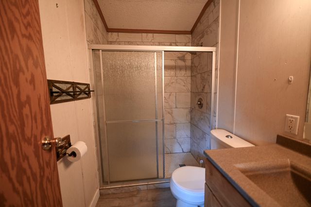 26551 Easy Street, Pittsburg, MO 65724