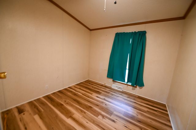 26551 Easy Street, Pittsburg, MO 65724