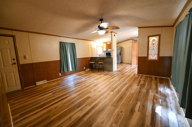 26551 Easy Street, Pittsburg, MO 65724