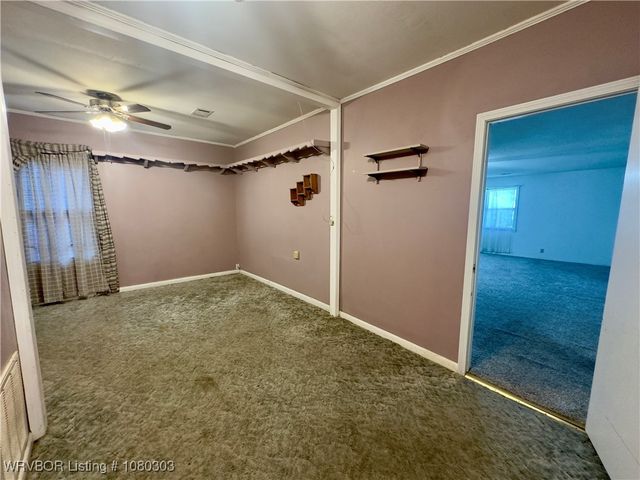 1301 E Chaney Street, Paris, AR 72855