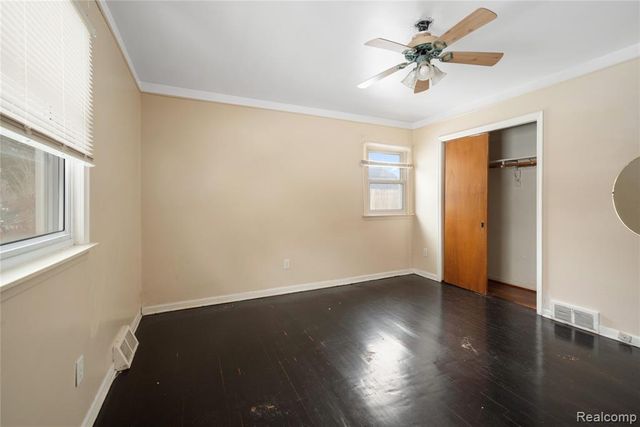 29266 Southgate Drive, Southfield, MI 48076