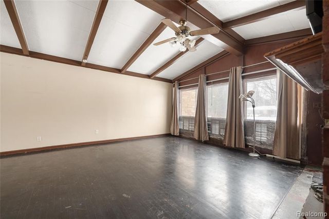 29266 Southgate Drive, Southfield, MI 48076