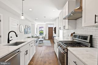 781 COLUMBIA RD NW #1, Washington, DC 20001