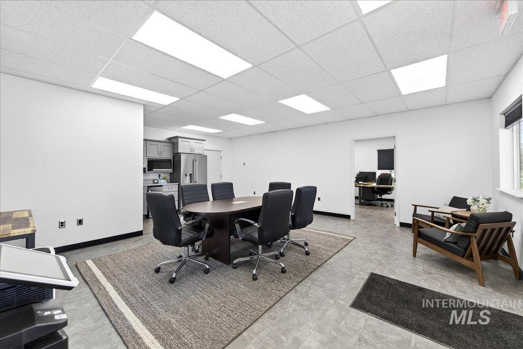 2800 E Chicago St, Caldwell, ID 83605 photo 4