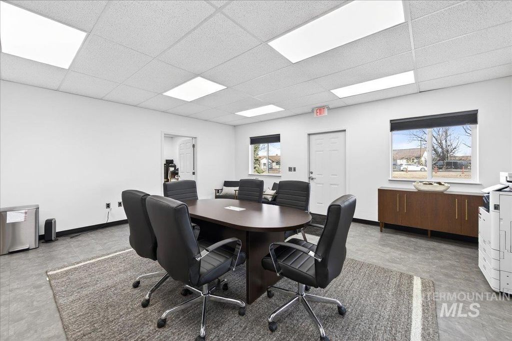 2800 E Chicago St, Caldwell, ID 83605 photo 5