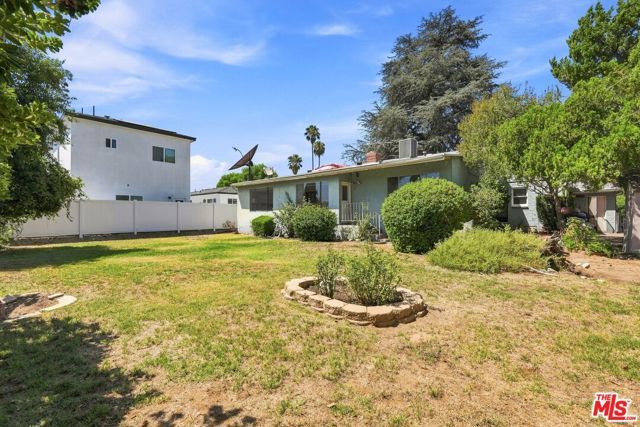 15954 Gault Street, Los Angeles, CA 91406