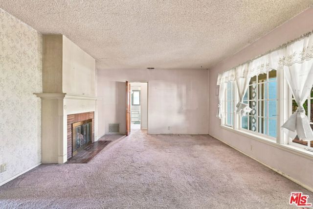 15954 Gault Street, Los Angeles, CA 91406