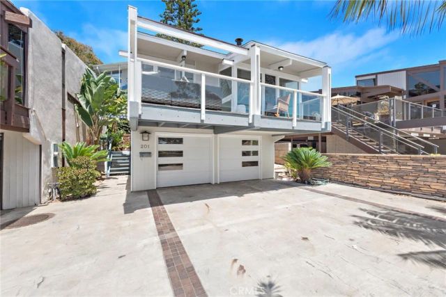201 Nyes Place, Laguna Beach, CA 92651