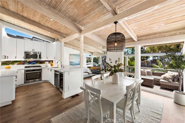 201 Nyes Place, Laguna Beach, CA 92651