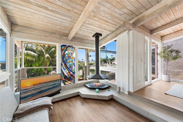 201 Nyes Place, Laguna Beach, CA 92651