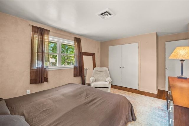 30 Bassett Rd, Brockton, MA 02301