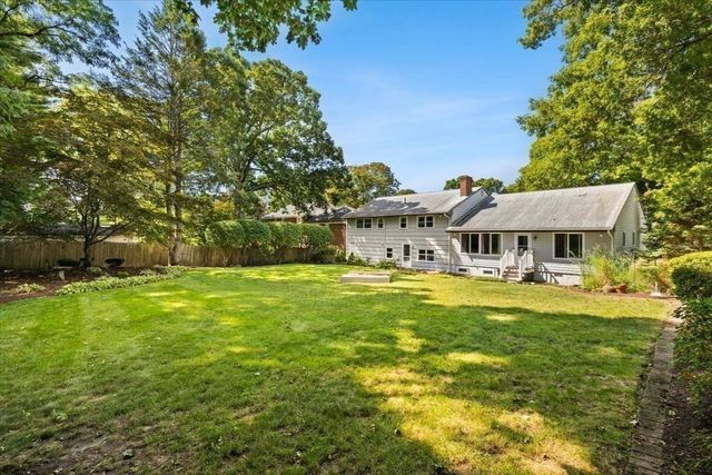 30 Bassett Rd, Brockton, MA 02301