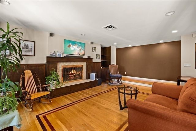 30 Bassett Rd, Brockton, MA 02301