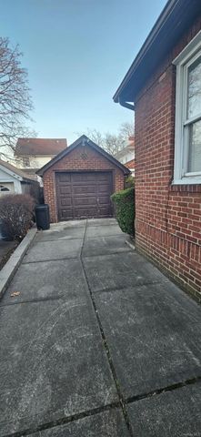 13839 227th Street, Laurelton, NY 11413