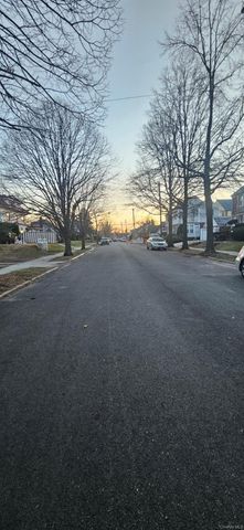 13839 227th Street, Laurelton, NY 11413