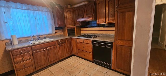 13839 227th Street, Laurelton, NY 11413