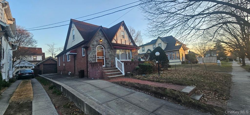 13839 227th Street, Laurelton, NY 11413