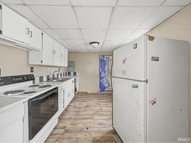 1312 N D Street, Elwood, IN 46036