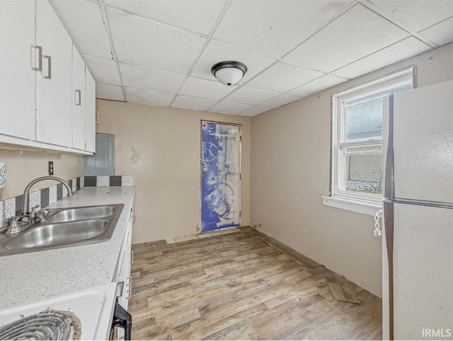 1312 N D Street, Elwood, IN 46036