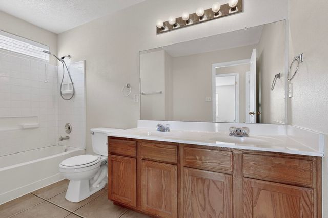 4225 High Mesa Road SE, Rio Rancho, NM 87124