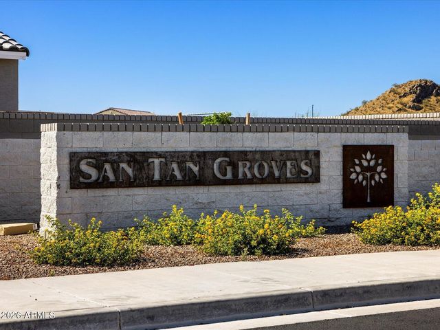 4440 W HUNTER Trail, San Tan Valley, AZ 85144