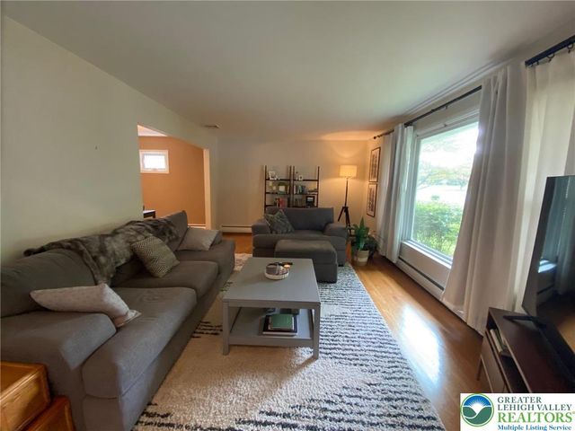 422 Cherokee Street, Emmaus Boro, PA 18049
