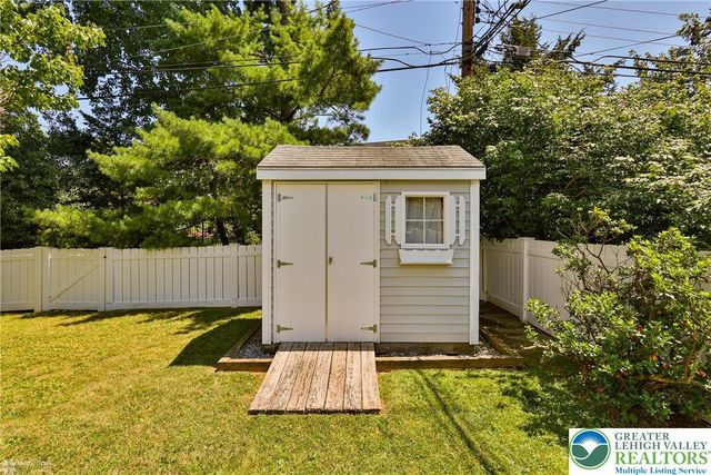 422 Cherokee Street, Emmaus Boro, PA 18049
