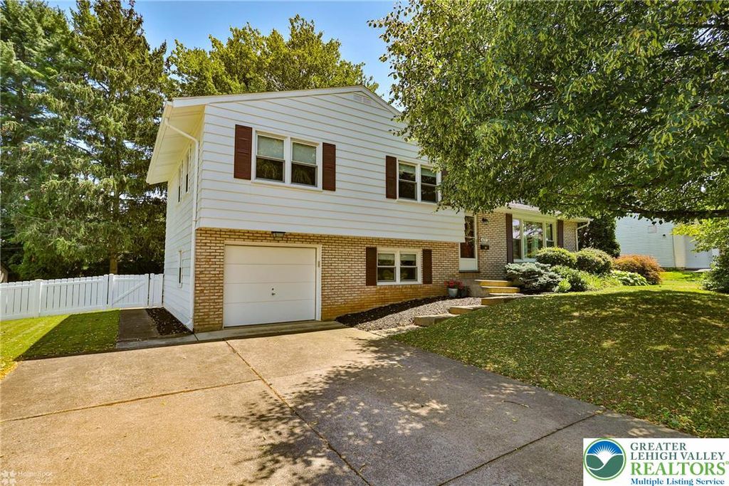 422 Cherokee Street, Emmaus Boro, PA 18049