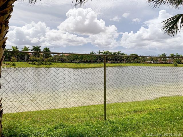 9741 Fontainebleau Blvd H208, Miami, FL 33172