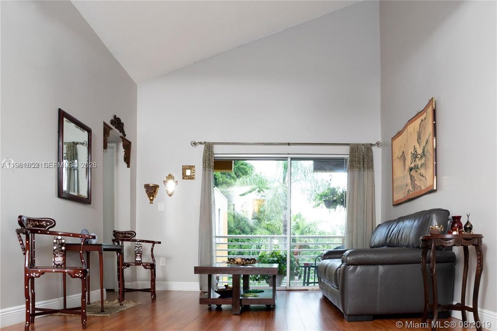 9741 Fontainebleau Blvd H208, Miami, FL 33172