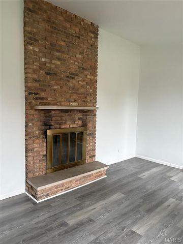 3029 Imperial Drive, St Peters, MO 63303
