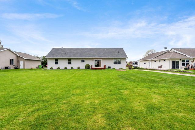 N8033 LAKE BREEZE DRIVE, Sherwood, WI 54169