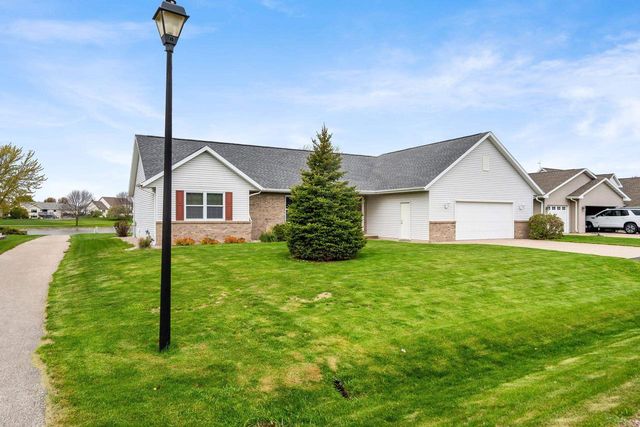 N8033 LAKE BREEZE DRIVE, Sherwood, WI 54169