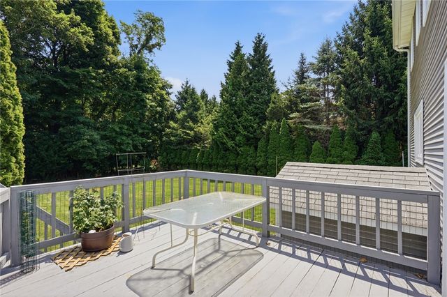 42 Grand Avenue, Warwick, RI 02889