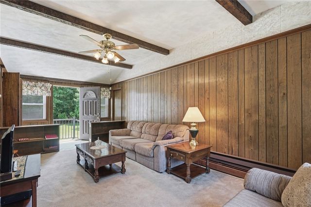 42 Grand Avenue, Warwick, RI 02889