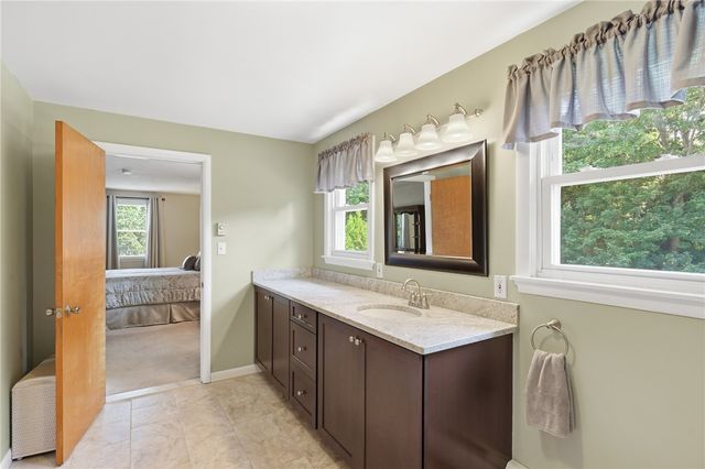 42 Grand Avenue, Warwick, RI 02889