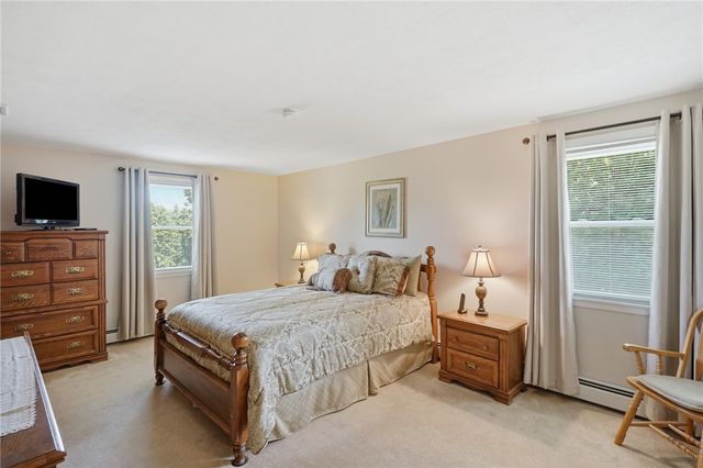 42 Grand Avenue, Warwick, RI 02889