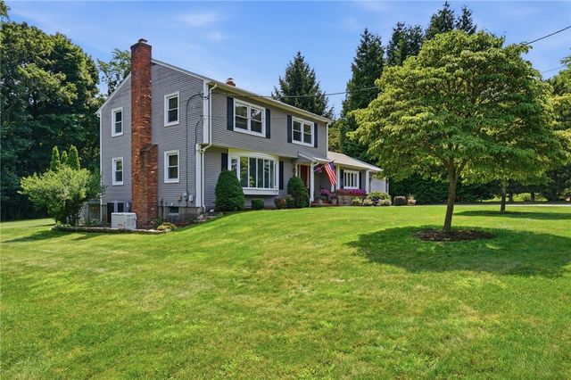 42 Grand Avenue, Warwick, RI 02889