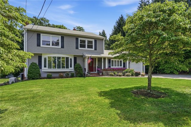 42 Grand Avenue, Warwick, RI 02889